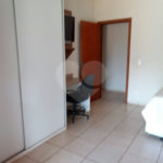 Chácara à venda. Ampla área de lazer. Aceita permuta com apartamento na praia