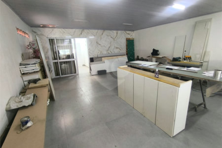 Sobrado Comercial com Grande Potencial – Campo Limpo