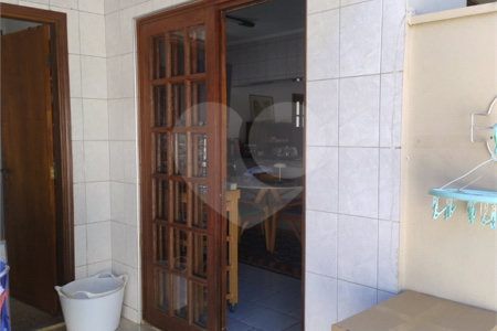 Excelente sobrado no Condomínio Parque Sabará