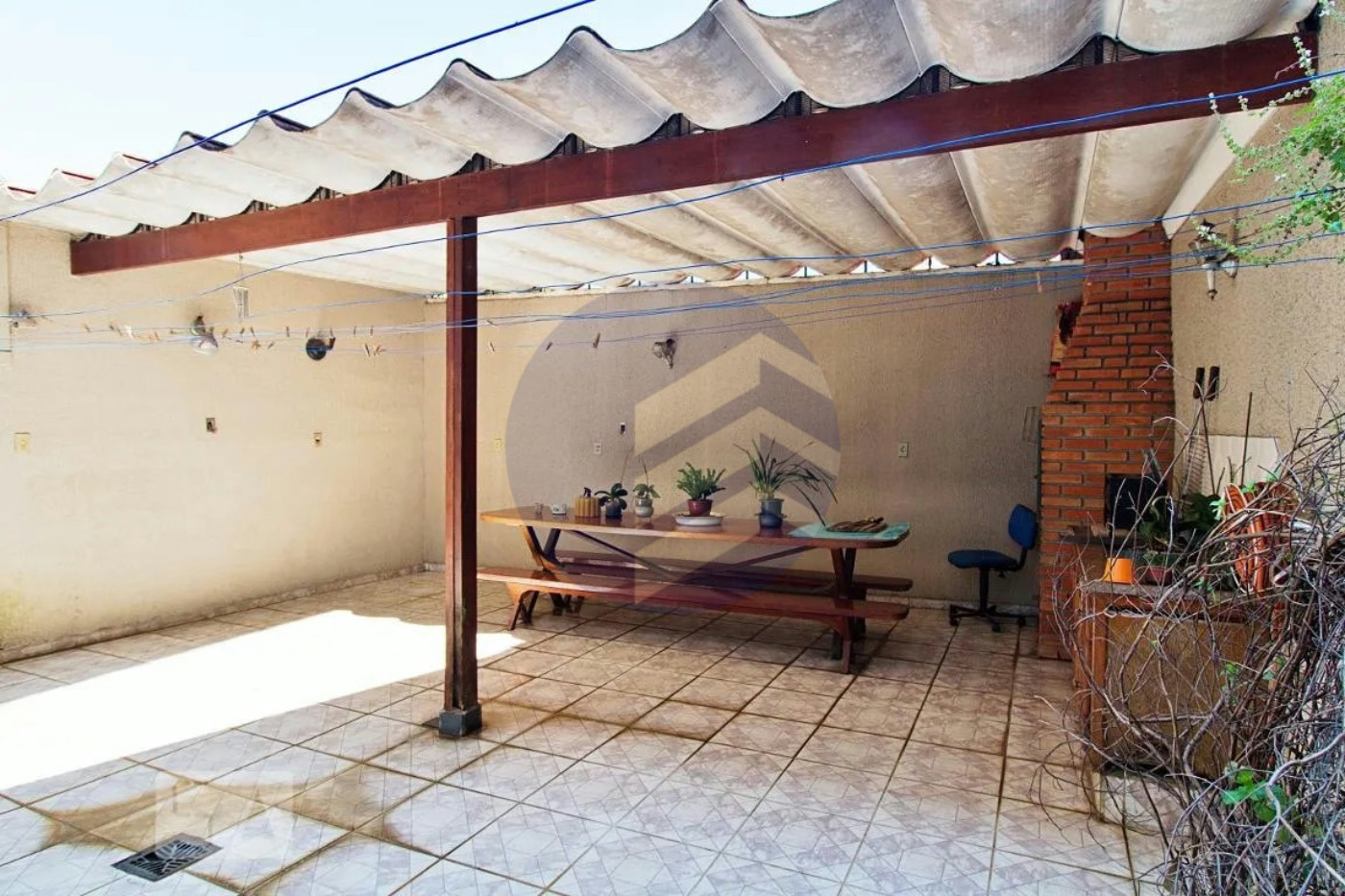 Casa para alugar com 3 quartos, sendo 1 suíte, em Jardim Monte Kemel, São Paulo - SP