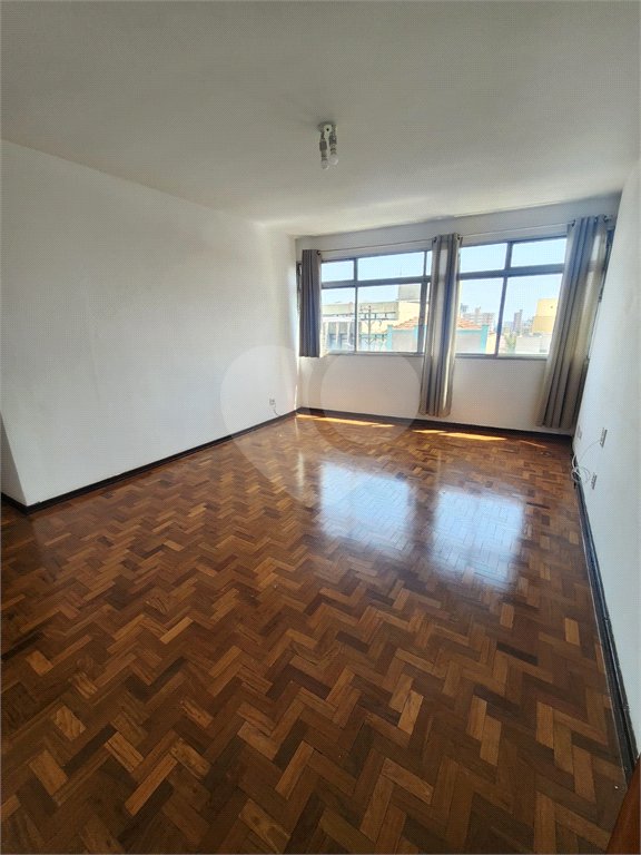 Apartamento no Edifício São Carlos