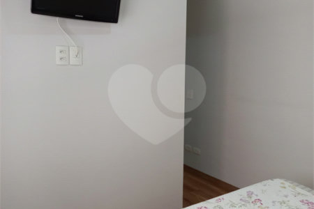 Apartamento com 88m², 3 dormitórios e 2 suítes próximo ao Parque do Ibirapuera e Metrô Ana Rosa.