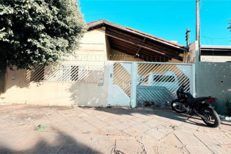 Casa à venda com 3 quartos em Santos Dumont, Três Lagoas - MS