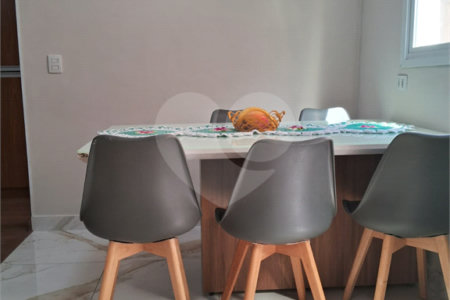 Casa de Vila à venda com 3 quartos, sendo 1 suíte, em Vila Pasti, Louveira, SP