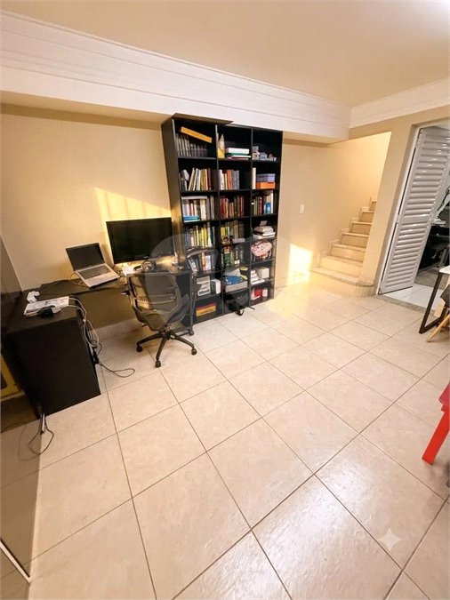 Casa à venda com 4 quartos em Vila Fiat Lux, São Paulo