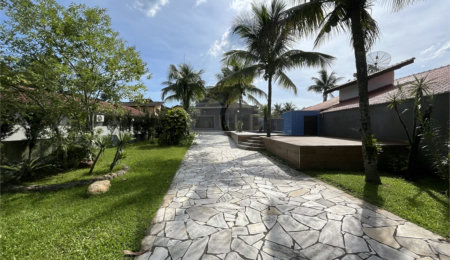 Casa à venda com 5 quartos, sendo 1 suíte, em Morada da Praia, Bertioga, SP