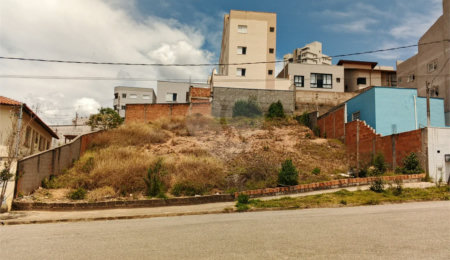 Terreno à venda em Residencial Veredas, Poços de Caldas, MG