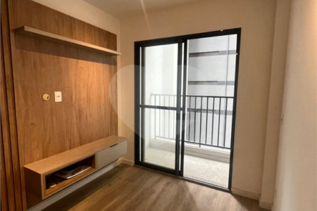 Apartamento Moderno em Pinheiros – Mobiliado e a 300m do Metrô Fradique Coutinho