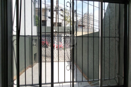 Casa Sobrado à venda de 4 dormitórios sendo 1 suíte e 2 vagas na Saúde