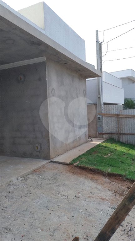 Casa térrea em fase de construção para venda no condomínio Quebec