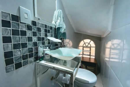 Sobrado à venda com 3 quartos, sendo 1 suíte,  em Vila Polopoli, São Paulo, SP