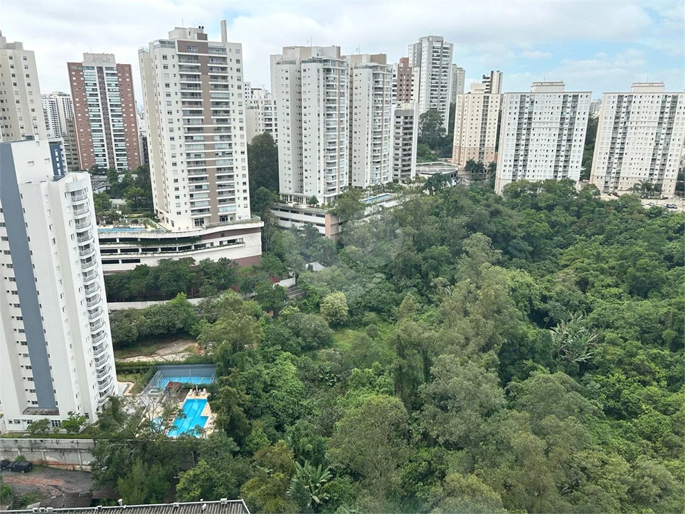 Oportunidade! Sala Comercial de 74m² com Estrutura Completa