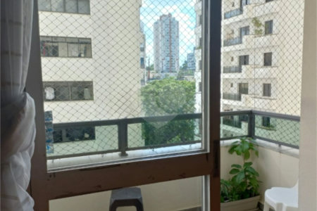 Apartamento a venda na Oscar freire - com 03 dormitórios e 02 vagas - Próximo Hospital das Clínicas