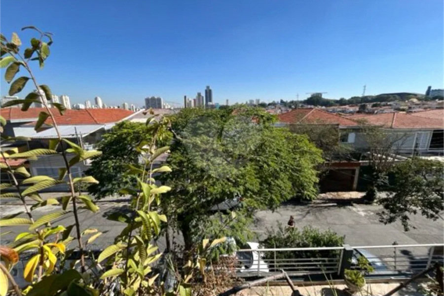 Sobrado à venda com 5 quartos, sendo 4 suítes,  em Parque Jabaquara, São Paulo, SP