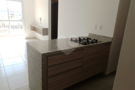 Apartamento a venda com 2 dormitorios sendo 1 suíte