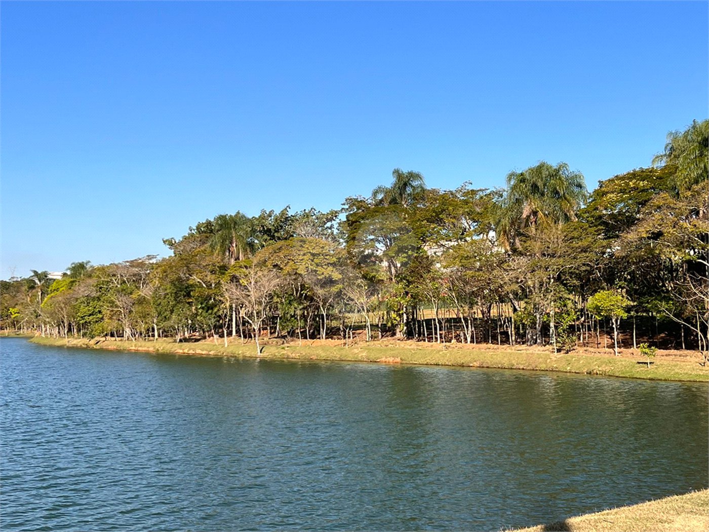 Terreno á venda no Condomínio Residencial Sete Lagos em Itatiba SP REF:947640