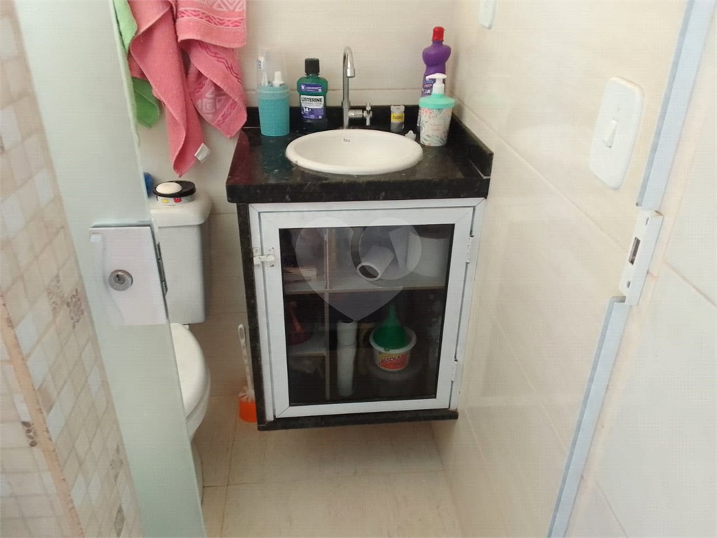 Linda casa no Condomínio Moradas 3