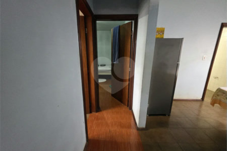 Casa térrea, 2 dormitórios com salão comercial Jd. Nova São Carlos
