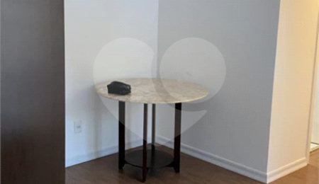Apartamento à venda com 2 quartos, sendo 1 suíte,  em Vila Andrade, São Paulo, SP