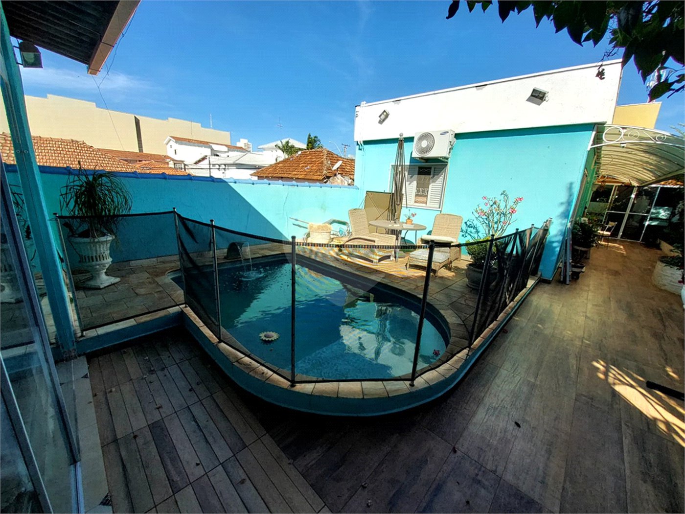 Casa residencial com ponto comercial a venda no Centro