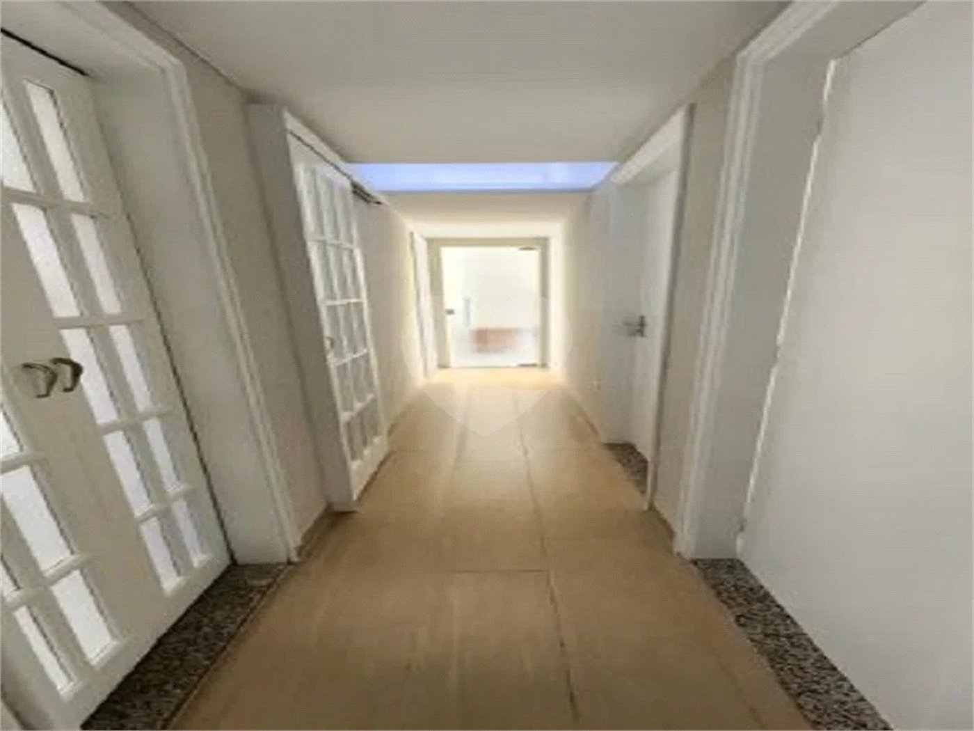 Apartamento à venda no bairro Barra Funda.