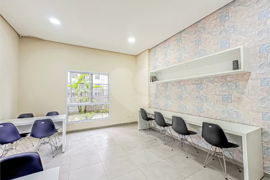 **Apartamento na Saúde 61m² | 2 dormitórios | 1 suíte | 2 vagas | depósito privativo**