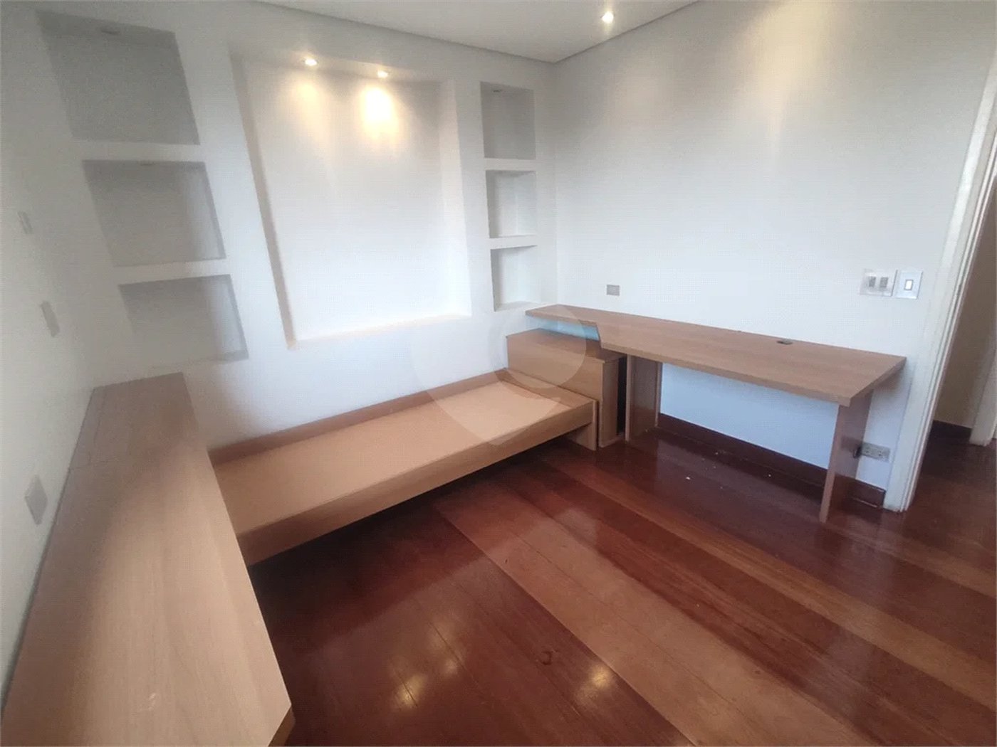Apartamento para venda e locação no Bairro Vila Rezende em Piracicaba - SP.