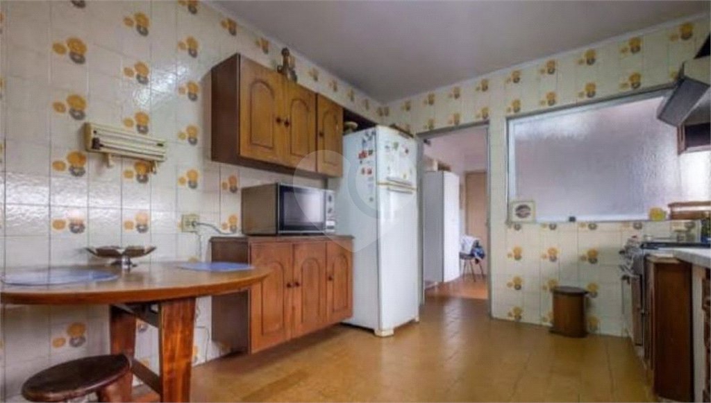 Apartamentro 3 dormitorios localizado no coração do Ibirapuera, ao lado do Ginásio do Ibirapuera,