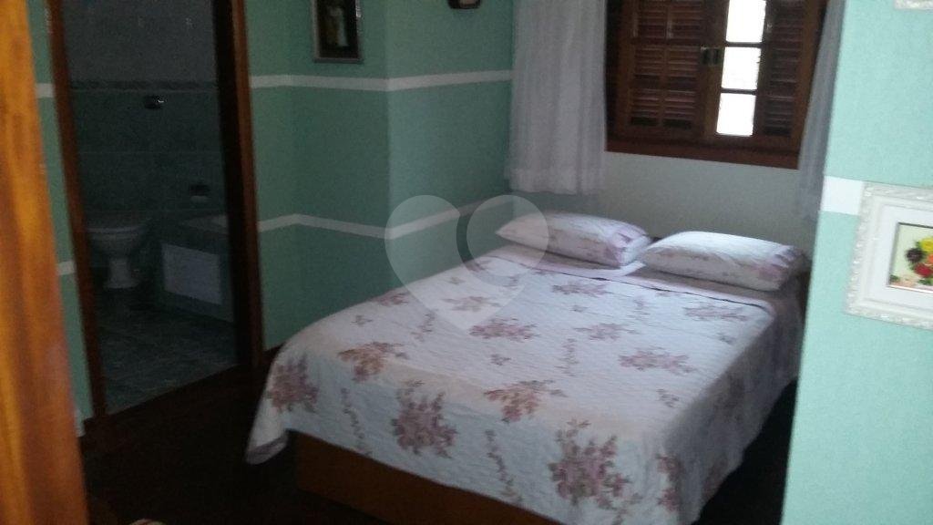 CASA TÉRREA A VENDA NO TREMEMBÉ - 4 SUÍTES E 10 VAGAS DE GARAGEM