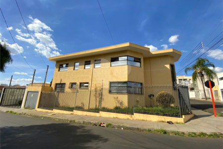 Casa comercial a venda perto da Santa Casa
