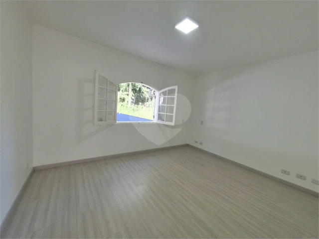 Casa à venda com 2 suítes no condomínio Alpes da Cantareira, Mairiporã - SP