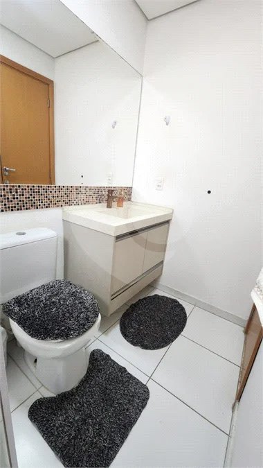 Apartamento de 82m² cm 3 quartos e 2 vagas, à venda no Condomínio Alpes da Serra, no Picanço, Guarulhos.