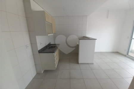 Apartamento no Condomínio Mirante Araucária.