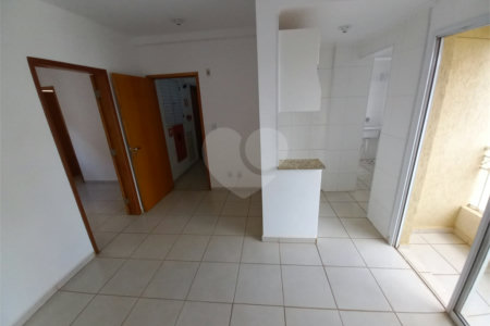 Apartamento no Condomínio Veneza