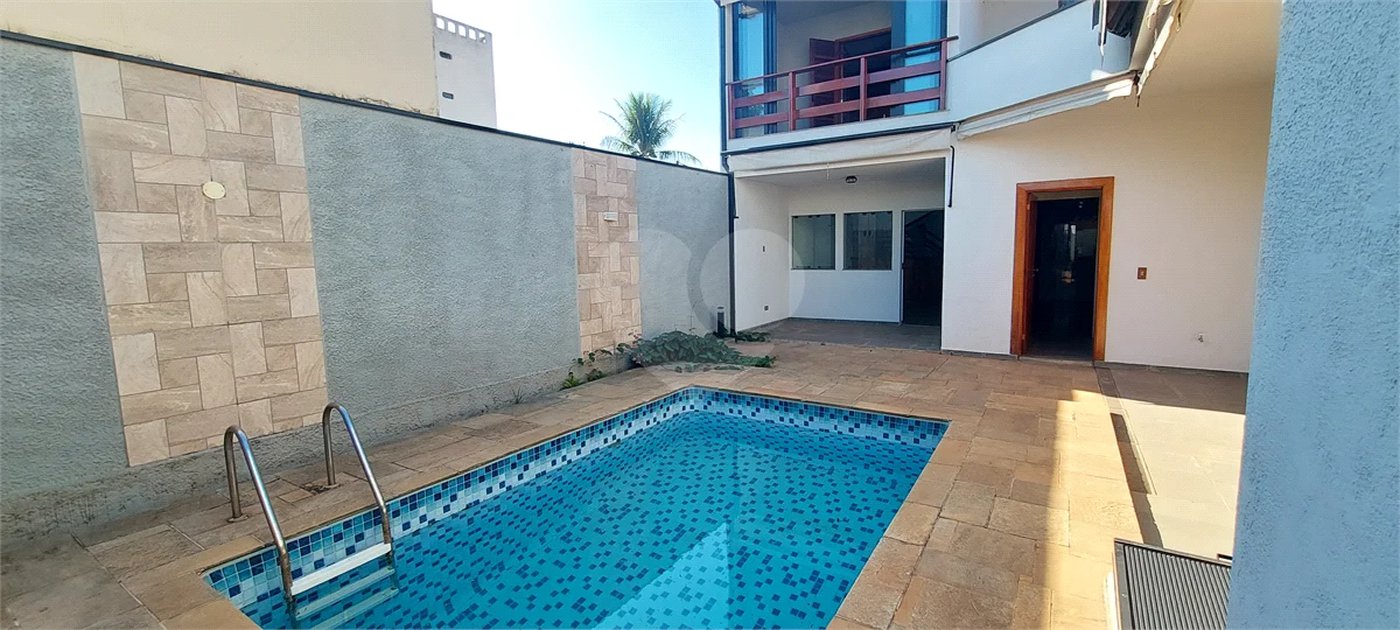 SOBRADO COM DESIGN EXCLUSIVO E LAZER COMPLETO 3 DORMITÓRIOS SENDO 1 SUÍTE