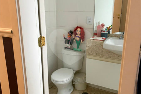Apartamento em Moema Pássaros à Venda 171 m² 3 Dormitórios 3 Suítes Reformado