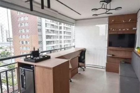 Apartamento no Ipiranga de 94m2 com 2 dorms, 1 suíte, 3 banheiros, 2 vagas. Estuda permuta.