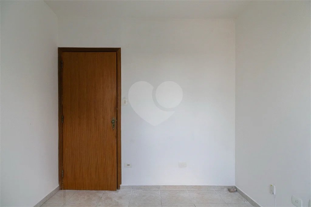 Apartamento no Cambuci com 2 dormitórios e vaga à venda