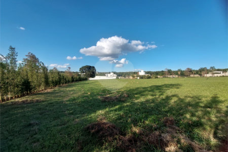 Terreno de 1400m² no Damha Golf com vista pro campo de Golf