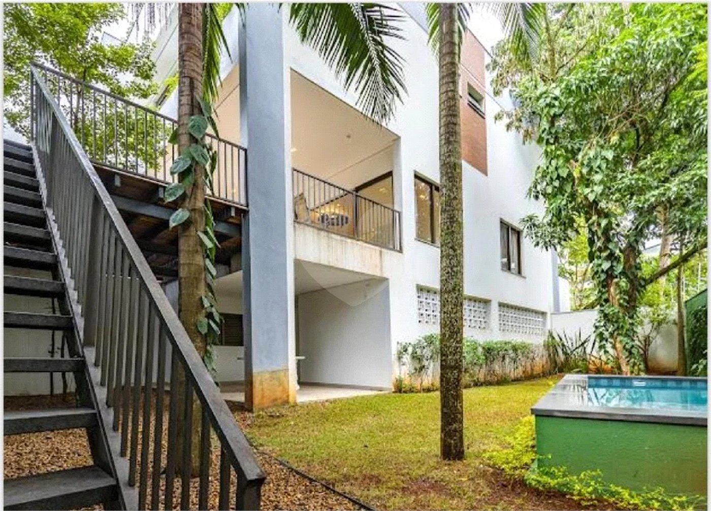 Casa de Condomínio com 3 Quartos e 3 banheiros à Venda, 100 m² por R$ 585.000 - Aceita Permuta