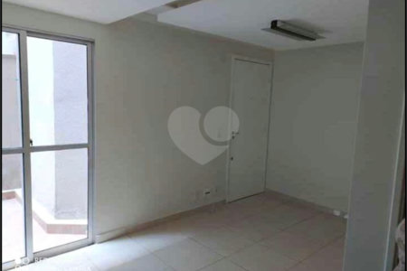 Apartamento no Condomínio Monte Nevada