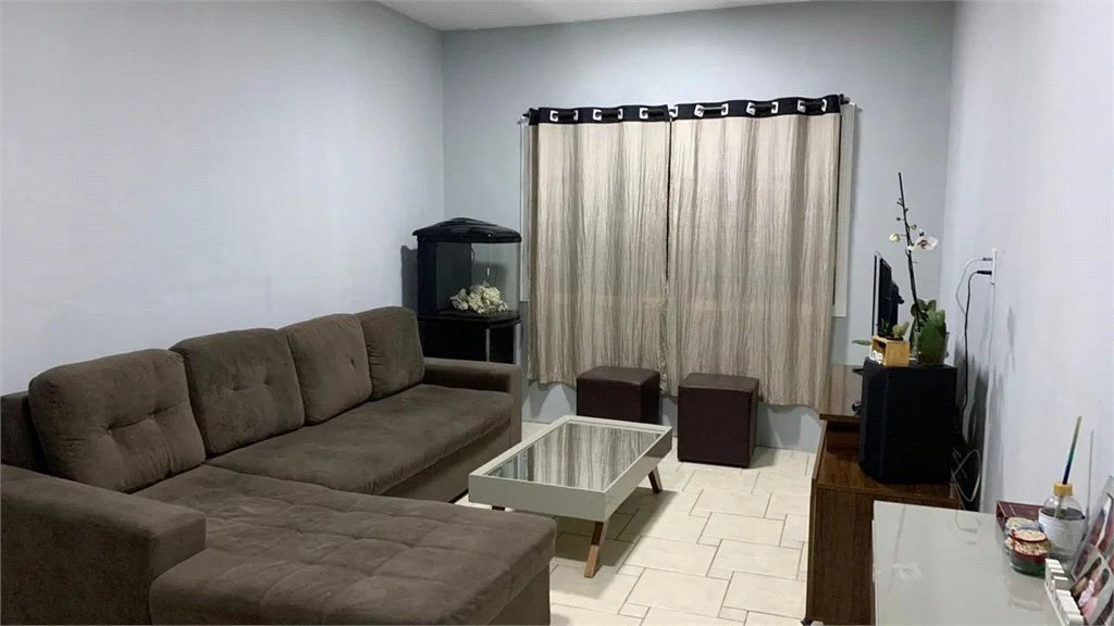 Sobrado à venda com 3 quartos, sendo 1 suíte,  em Jardim Esmeralda, São Paulo, SP