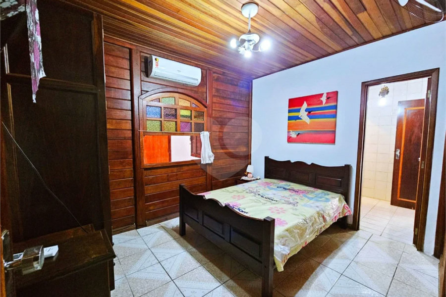 Casa à venda com 4 quartos, sendo 2 suítes, em Riviera de São Lourenço, Bertioga, SP