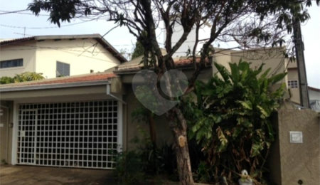 Sobrado à venda com 4 quartos, sendo 1 suíte,  em Cidade Jardim, São Carlos, SP