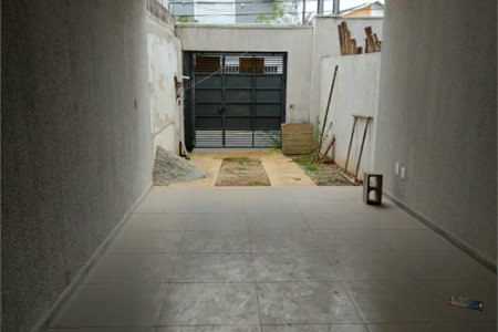 Sobrado à venda novo 2 suítes, 2 vagas 120m² na Vila Sônia