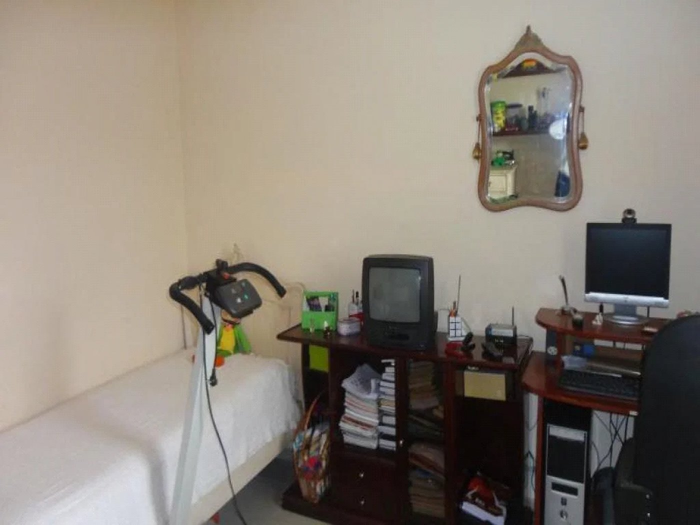 Casa à venda com 3 quartos, sendo 1 suíte,  em Jardim Esmeralda, São Paulo, SP
