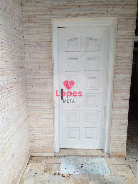 CASA A VENDA 200M², 2 QUARTOS,1 BANHEIRO,2 VAGAS, BAIRRO VILA EMA SÃO JOSÉ DOS CAMPOS/SP.