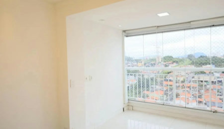 Apartamento à venda com 3 quartos, sendo 1 suíte,  em Cidade São Francisco, São Paulo, SP
