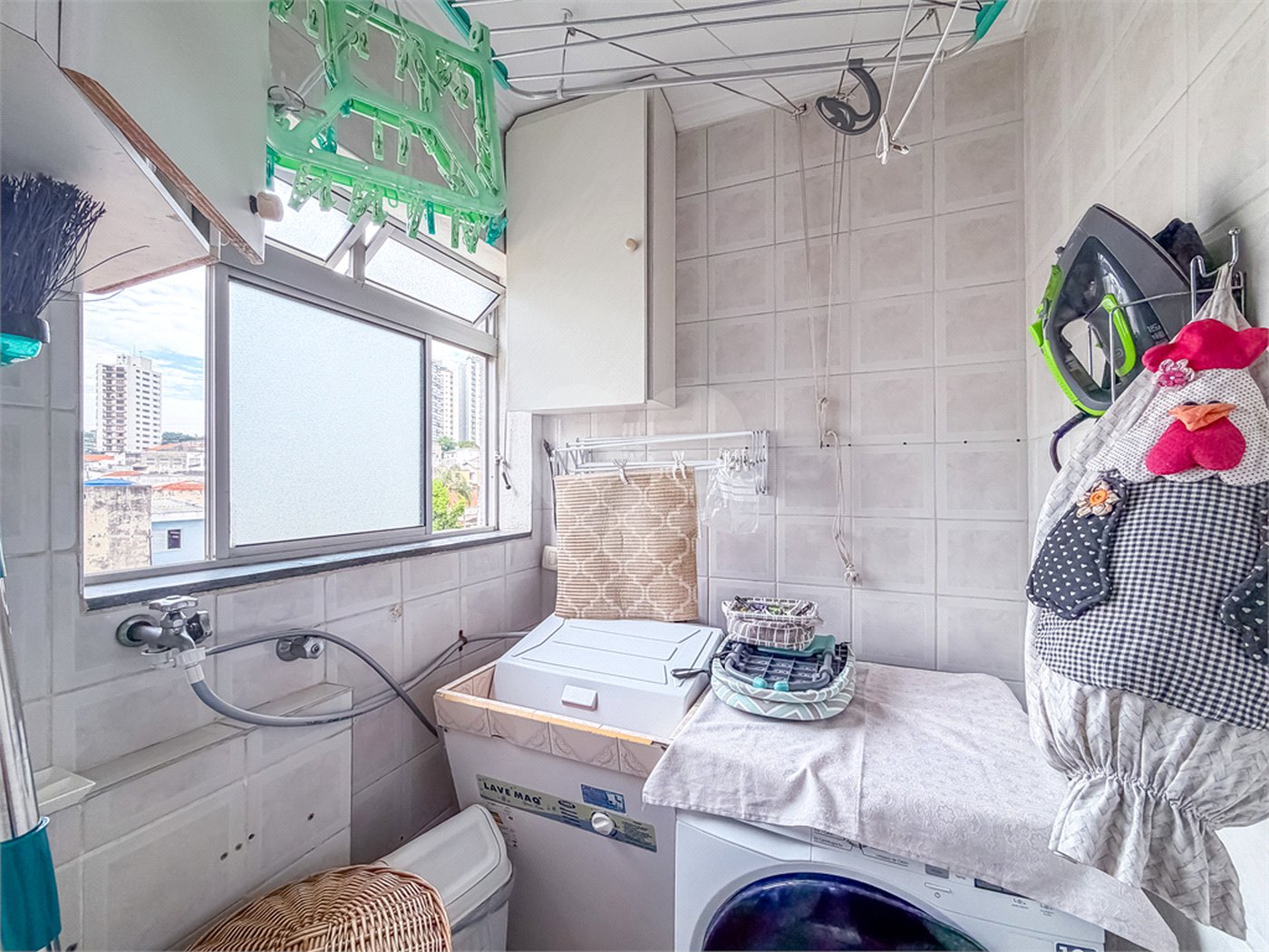 APARTAMENTO 2 QUARTOS 2 VAGAS À VENDA NA SAÚDE VENDER