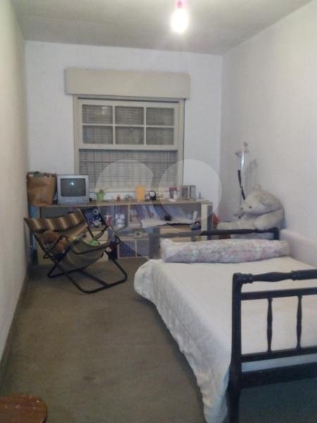 Sobrado com 180m², 3 quartos e 2 vagas